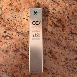 New - IT cosmetics CC cream - Light